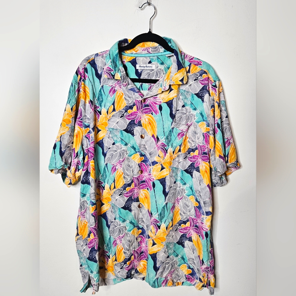Tommy Bahama Silk Hawaiian Mens Xl Blue Yellow Pink Casual Bright Tropical Shirt